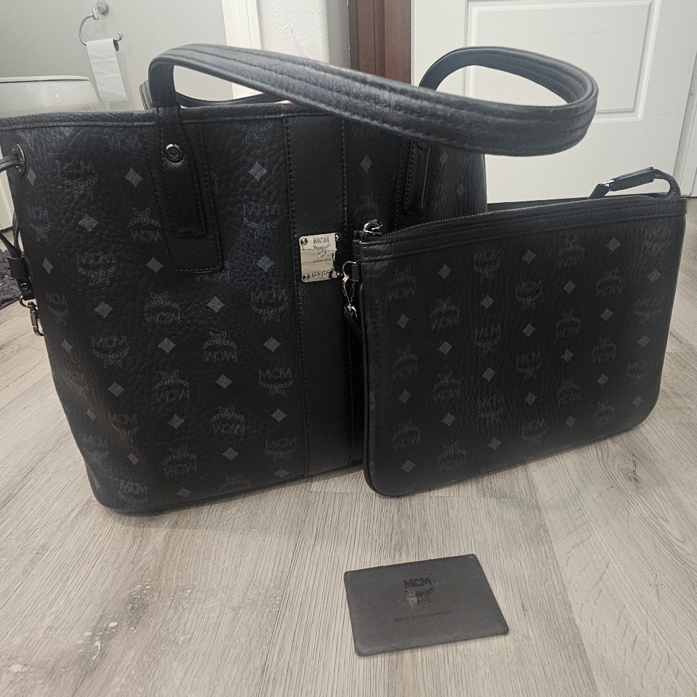 MCM Liz Reversible Medium Visetos Tote Bag
